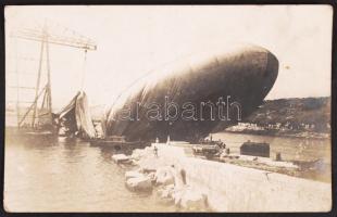 1915 A Pola felett lelőtt Citta di Jessi olasz léghajó. Fotólap / Photo card. Citta di Jessi military balloon shot in Pola. Postcard