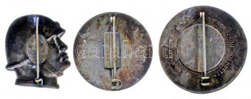 Olaszország ~1915. 3db különféle háborús sapka jelvény közte szignózott darabbal is T:2,2-
Italy ~19...