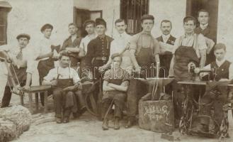 Pápa, Béltz Gy. cipészműhelye, photo