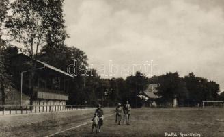 Pápa - 30 darabos régi képeslapgyűjtemény leírásokkal ellátott albumban