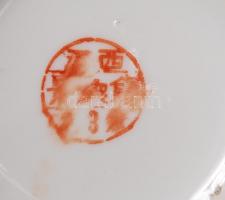 Kínai életképes váza, jelzett, kézzel festett, hibátlan, m:13 cm