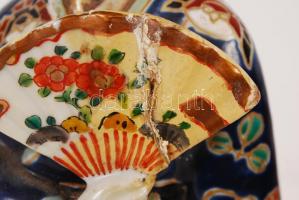 Japán gésa, kézzel festett, sérült, jelzés nélkül, m:29 cm