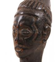 Bakuba főnök, afrikai faragott fa, jelzés nélkül, m:23 cm