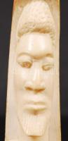 Afrikai törzsi fej, agyarból kézzel faragott, jó állapotban, m:19 cm