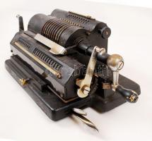 Mira antik mechanikus számológép, jelzett, jó állapotban, 12×25 cm