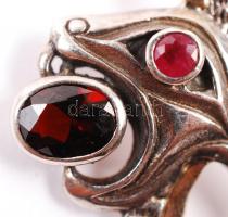 XX. sz. eleje: Ezüst fülbevaló pár rubin és gránátkő díszítéssel / Silver earrings with ruby inlay 1...