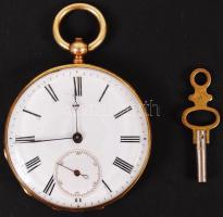 cca 1890 18K arany tokos zsebóra kulcsos szerkezettel, kézi csiszolású üveggel, kulccsal, el el induló, de tisztításra szoruló szerkezettel / 18C gold watch, with key and hand made glass. Mechanic needs cleaning d: 46 cm