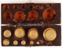 Súlykészlet 9 db súllyal és fa dobozzal / Set of weights