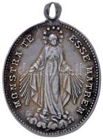 Írország ~1940. "Mária Kongregáció" Ag vallási medál nemesfém és ötvös jelzésekkel. Sign.: H&H / Hopkins & Hopkins (29x39mm/8.04g) T:2 Ireland ~1940. "Congregation of the Children of Mary / Monstra Te Esse Matrem" religious Ag medal with makers (H&H / Hopkins & Hopkins) and hallmarks (29x39mm/8.04g) C:XF