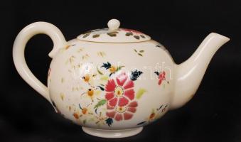 Zsolnay virág mintás teás kiöntő, kézzel festett, jelzett (TJM), igényesen restaurált, m:14 cm, h:28 cm