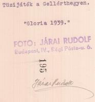 1939 Járai Rudolf (1913-1993): Tűzijáték a Gellérthegyen, aláírással és pecséttel jelzett vintage fo...