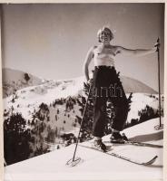 cca 1930-1940 Dr. Csörgeő Tibor (1896-1968): Síparadicsom, jelzetlen vintage fotók (13 db) a szerző ...