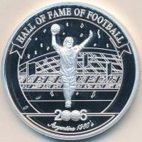 Uganda 2006. 2000Sh Ag "A labdarúgás halhatatlanjainak csarnoka - Argentína 1980-as évek / Mara...