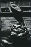 cca 1970-1980 Kopecskó János: Csónak, feliratozott vintage fotóművészeti alkotás, 23x15 cm