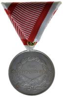 Osztrák-Magyar Monarchia 1870- "I. osztályű Ezüst Vitézségi Érem" új mellszalagon, peremén...