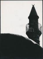 cca 1970 Horváth Lajos: Minaret (Pécs), aláírással jelzett vintage fotóművészeti alkotás, 24x18 cm