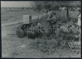 1942 Thöresz Dezső (1902-1963): Célra tarts! A 2. magyar hadsereg kivonulása a Don-kanyarhoz, 12x17 cm