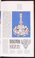 Coradeschi, Sergio: Az ezüst, Stílustörténeti kalauz az ókortól napjainkig. Bp., 1994, Officina Nova...