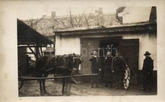 Budapest XIX. Kispest, Dózsa János Kovácsműhelye, photo (fl)