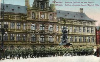 Antwerpen, Anvers; German soldiers in front of the town hall