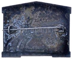 Osztrák-Magyar Monarchia 1914-1917. "42. Gyalogezred" ezüstözött hadifém sapkajelvény (31x...