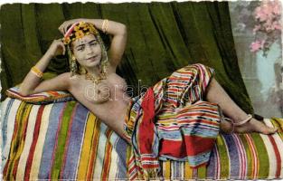 Moorish woman from Bou Saada, ethnic nude, folklore