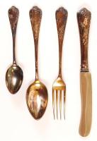 Ezüst (Ag.) evőeszköz minta készlet, jelzett, nettó: 140 g, összesen:4 db