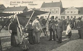 Szamocin, Samotschin; Marktplatz / market place, fish vendor