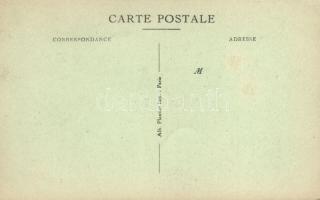 Paris, Montmartre, Cabaret Du Néant Lampadaire Funéraire / horror show interior