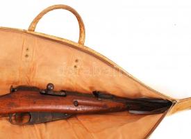 Nagany hatástalanított katonai fegyver szuronnyal. Komplett 7,62 kaliber. Bőrtokkal / Russian milita...