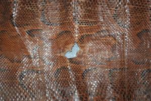 1960 előtt: Szikla piton - kígyóbőr / Snake leather 4,5m max 45 cm
