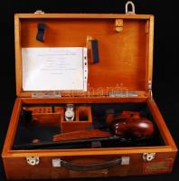 TOZ 35 022LR kaliberű hatástalanított sportpisztoly fa kofferben, olajozóval / Deactivated Russian s...