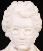 Scubert műgyanta szobor 18 cm