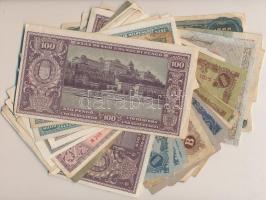 Vegyes, 41 darabos magyar (pengők és koronák) és német bankjegytétel jobb darabokkal T:vegyes