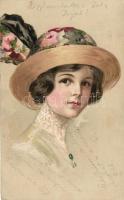 Lady with hat