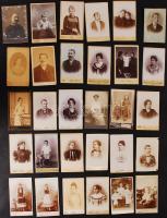 cca 1880-1900 31 db nagyobb keményhátú fotó, vizitkártya méretben klf műtermekből / vintage photos 9x11 cm