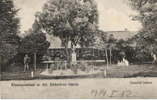 Rimaszombat, Magyar királyi földműves iskola, tanulók lakása, Lévai Izsó kiadása / agrarian school, house of the students