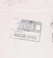 cca 1970 Ágoston István: Májusfa az építkezésen, pecséttel jelzett vintage fotó a Magyar Ifjúság arc...