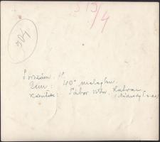 cca 1930-1940 Tábor Viktor: 40 fok melegben, feliratozott vintage életkép a strandról, felületén néh...