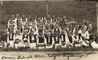 Lelic, Elementary school, group photo