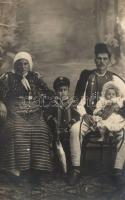 Kosovo, Albanian family, folklore, photo