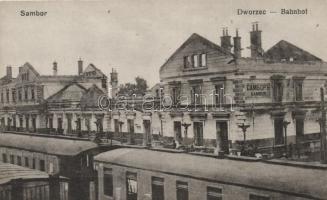 Sambir, Sambor; Dworzec, Bahnhof / railway station, damaged building