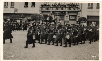 Léva, Gambaty üzlete, Magyar királyi honvédség bevonulása / shop, Entry of the Hungarian troops vissza So. Stpl (fl)