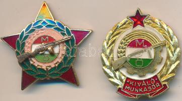 ~1960. "Munkásőr" szolgálati zománcozott aranyozott jelvény 5 év szolgálat után, dísztokban + "Kiváló Munkásőr" zománcozott aranyozott jelvény dísztokban T:2