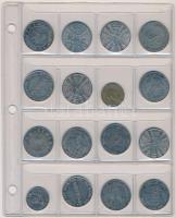 16db kaszinó játékpénz és zseton berakólapon T:2