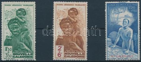 Segélybélyegek Relief Stamps