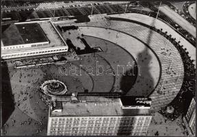cca 1970-1980 Giltán Tivadar: Madártávlatból az Alex, vintage fotóművészeti alkotás, pecséttel jelzett, feliratozott, 16x24 cm