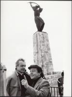 1975 Keleti Éva (1931-): Kállai Ferenc és Kirill Lavrov színművészek,  jelzetlen, bemutatva a Magyarország ma című fotókiállításon 1975-ben, a Magyar Munkásmozgalmi Múzeumban, 23x17 cm