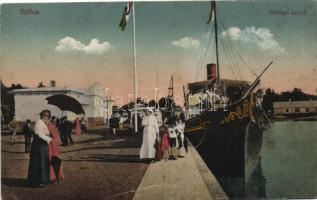Siófok, Gőzhajó kikötő, Divald és Monostory (fa)