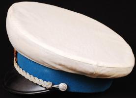 Régi rendőr sapka vörös csillaggal